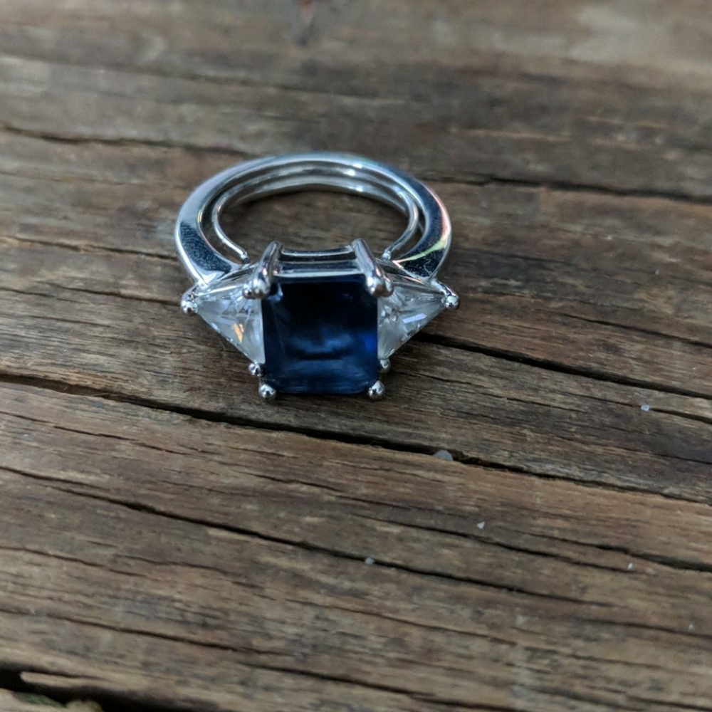 Vintage Silver ring with blue center stone